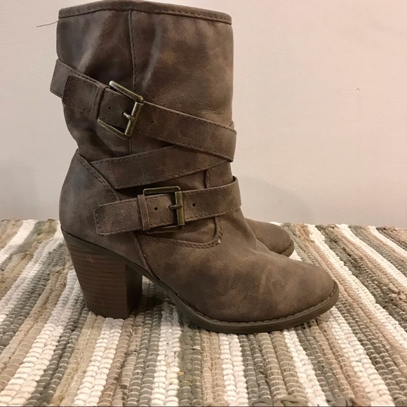 Unbranded Shoes - Taupe man made leather ankle fashion boots